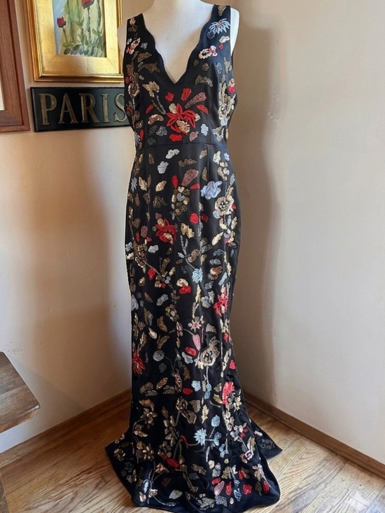 Alice + Olivia Dresses & Skirts - RARE Like New Alice and Olivia Elsa Embellished Mermaid Gown Size 12